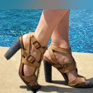 Calvin Kleine high heel sandals tan leather